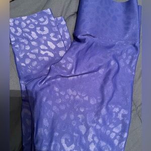 NWOT Carbon38 Takara leggings size Medium